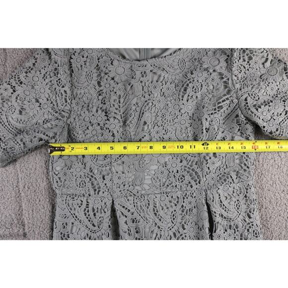 Mikarose Mika Rose Dress M Gray Floral Crochet Zip Short Sleeve Sheath Pencil - Picture 4 of 5